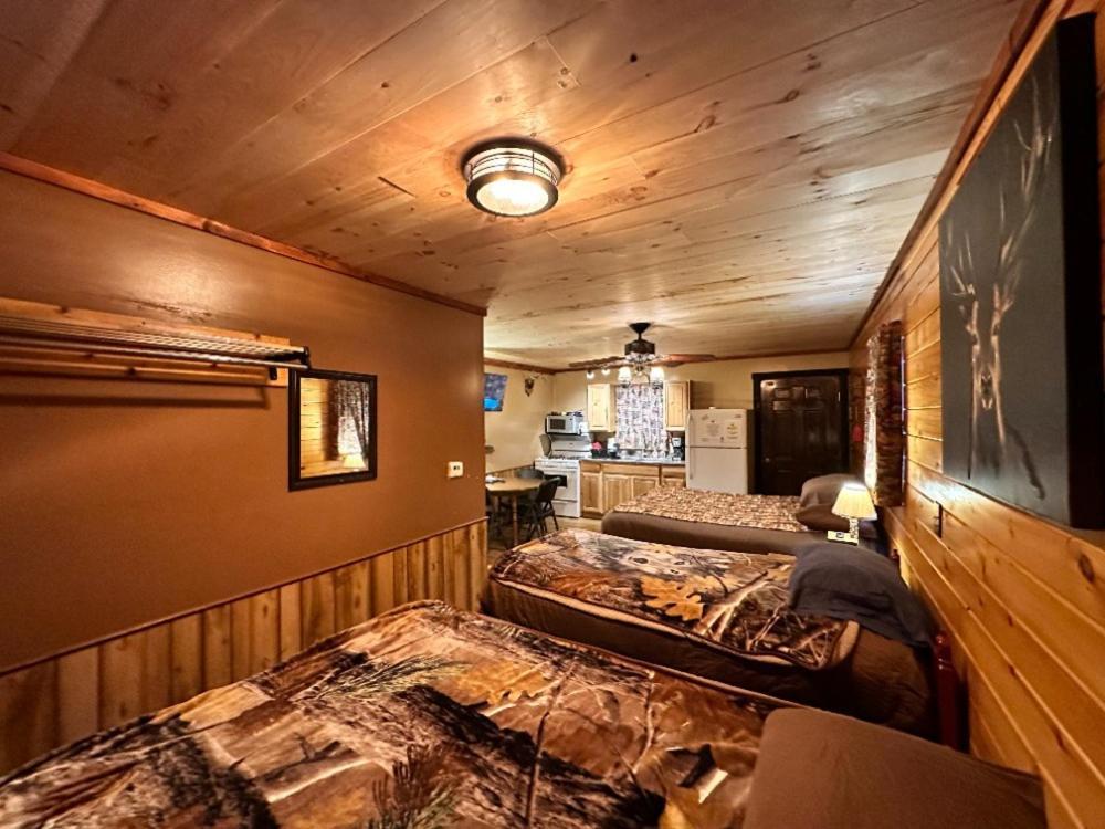 Best Bear Lodge & Campground Irons Exterior foto