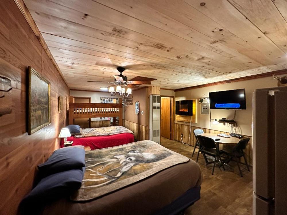 Best Bear Lodge & Campground Irons Exterior foto